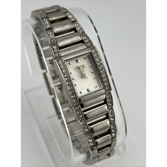 Caravelle Bulova Watch Women 18mm Case Pave Bezel C833104 7.5" Band- New Battery - Picture 1 of 8
